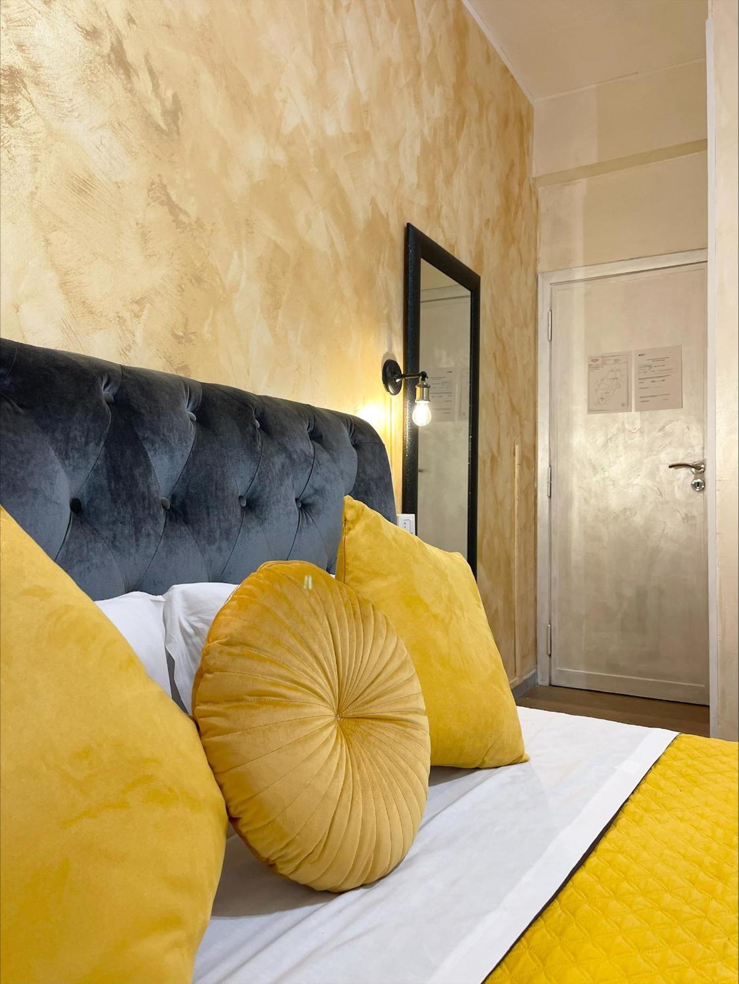 Romoli Rooms And Suites Eksteriør billede
